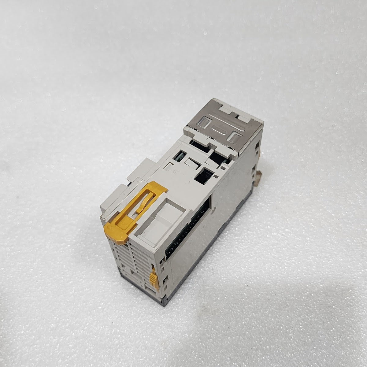 OMRON CJ1W-ID261 INPUT UNIT 24VDC