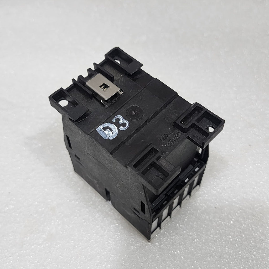 EATON DIL A-40 MAGNETIC CONTACTOR XTRE10B40 220VDC
