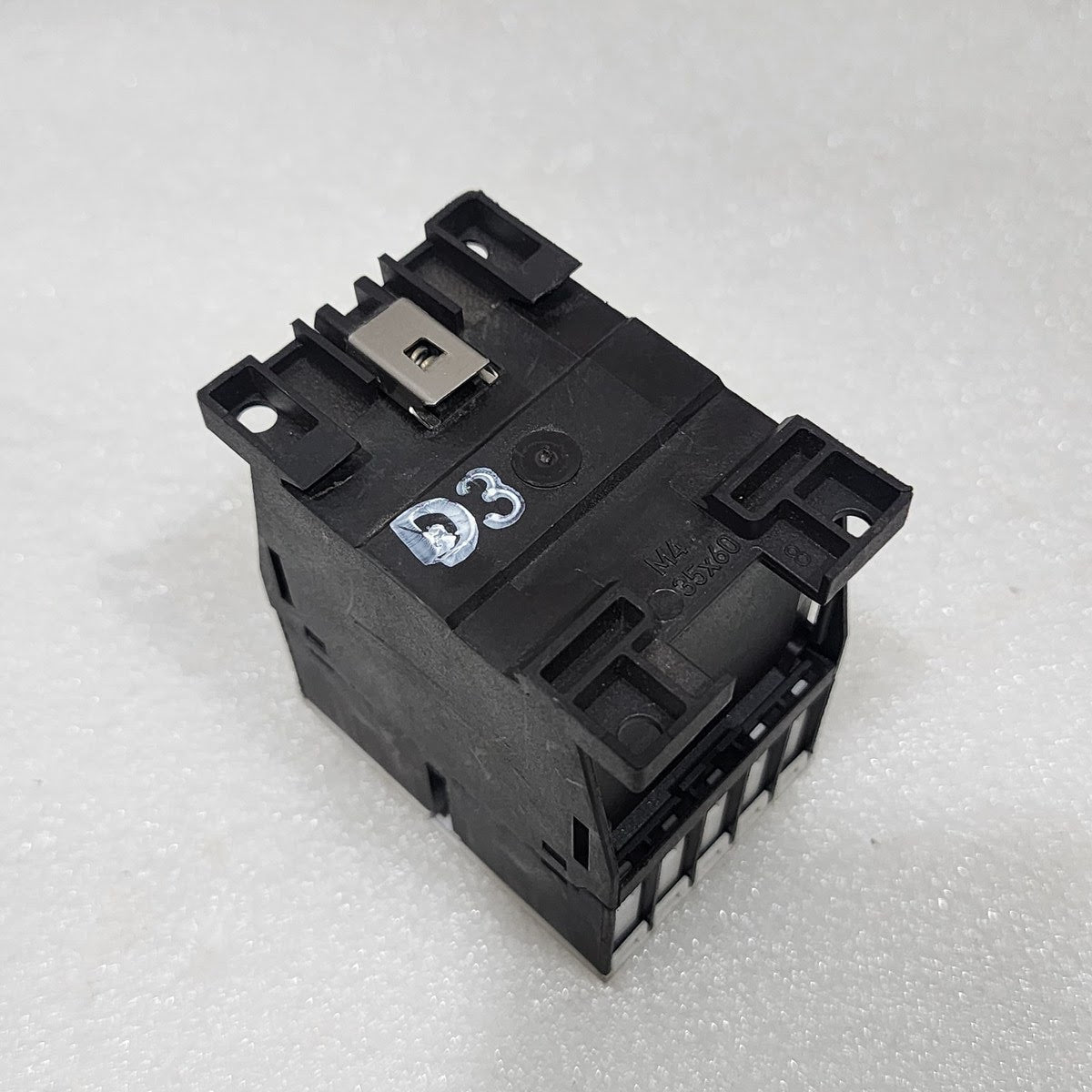 EATON DIL A-40 MAGNETIC CONTACTOR XTRE10B40 220VDC