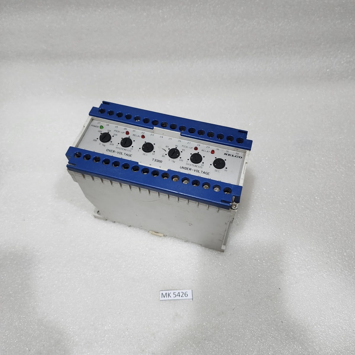 SELCO T3300-00 3-PHASE VOLTAGE RELAY 230V