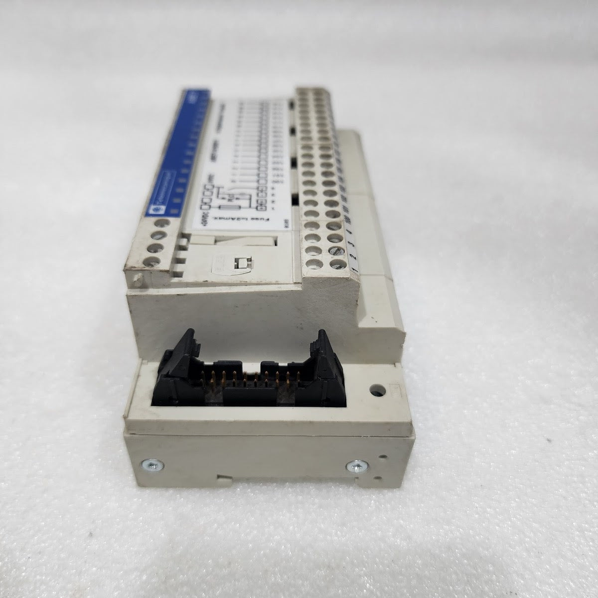 TELEMECANIQUE ABE7-H16R11 I/O SUB BASE