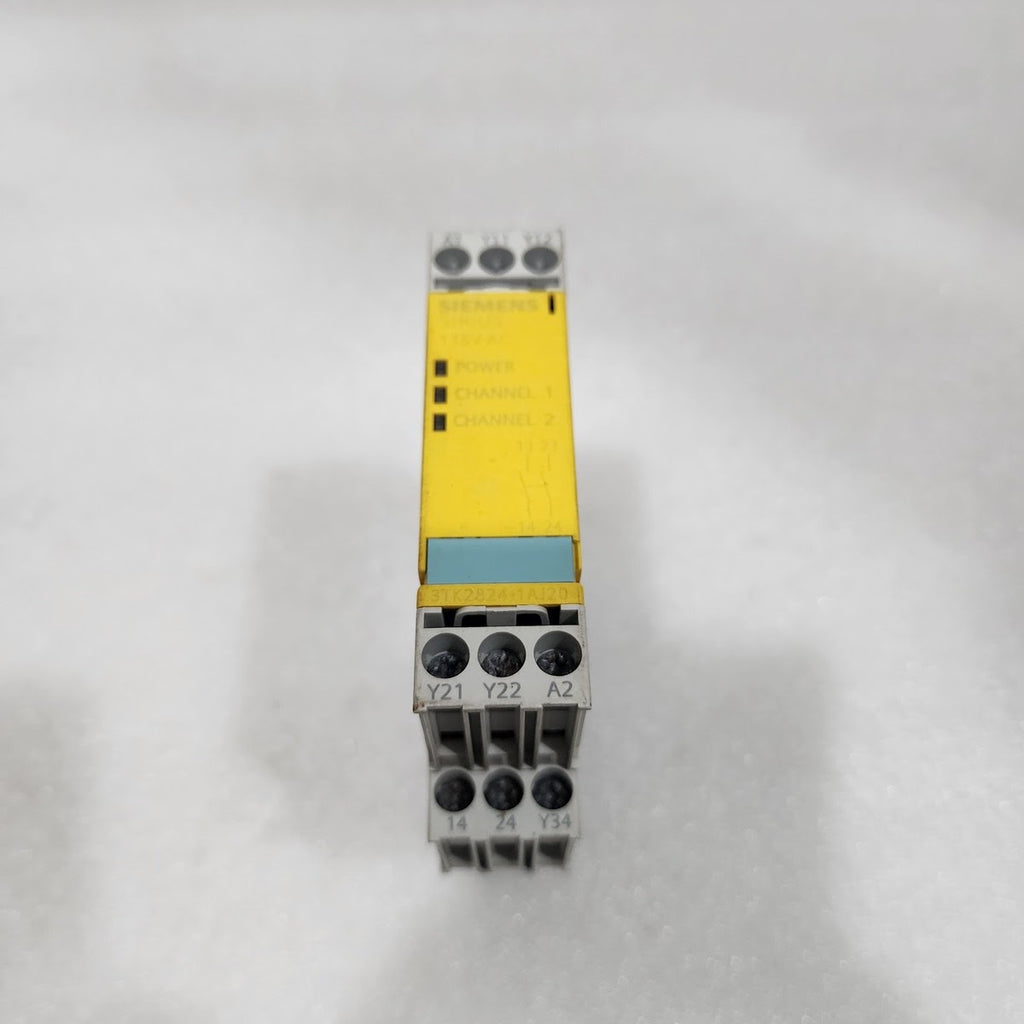 SIEMENS 3TK2824-1AJ20 SAFETY RELAY