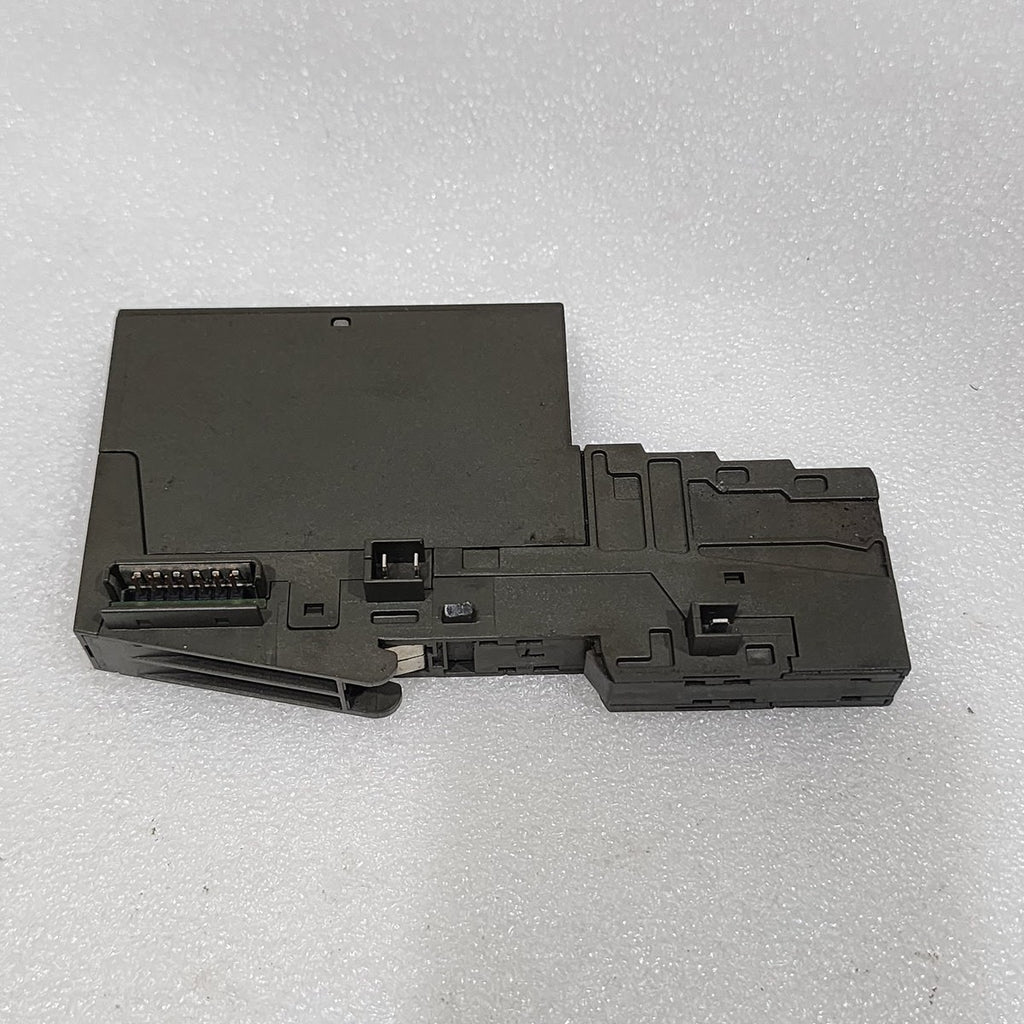 SIEMENS 6ES7 132-4BD30-0AA0 DIGITAL OUTPUT MODULE
