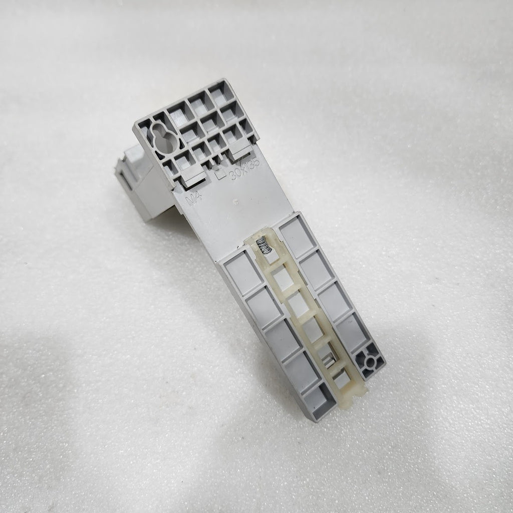 ALLEN BRADLEY CAT 193-ECPM2 DIN RAIL PANEL ADAPTER
