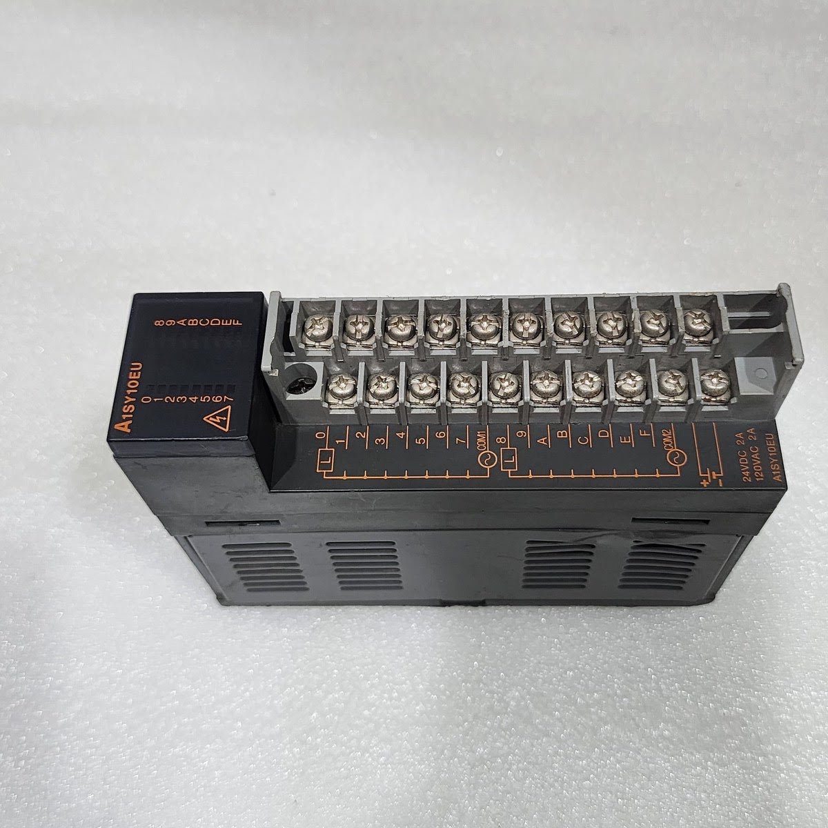 MITSUBISHI A1SY10EU OUTPUT MODULE