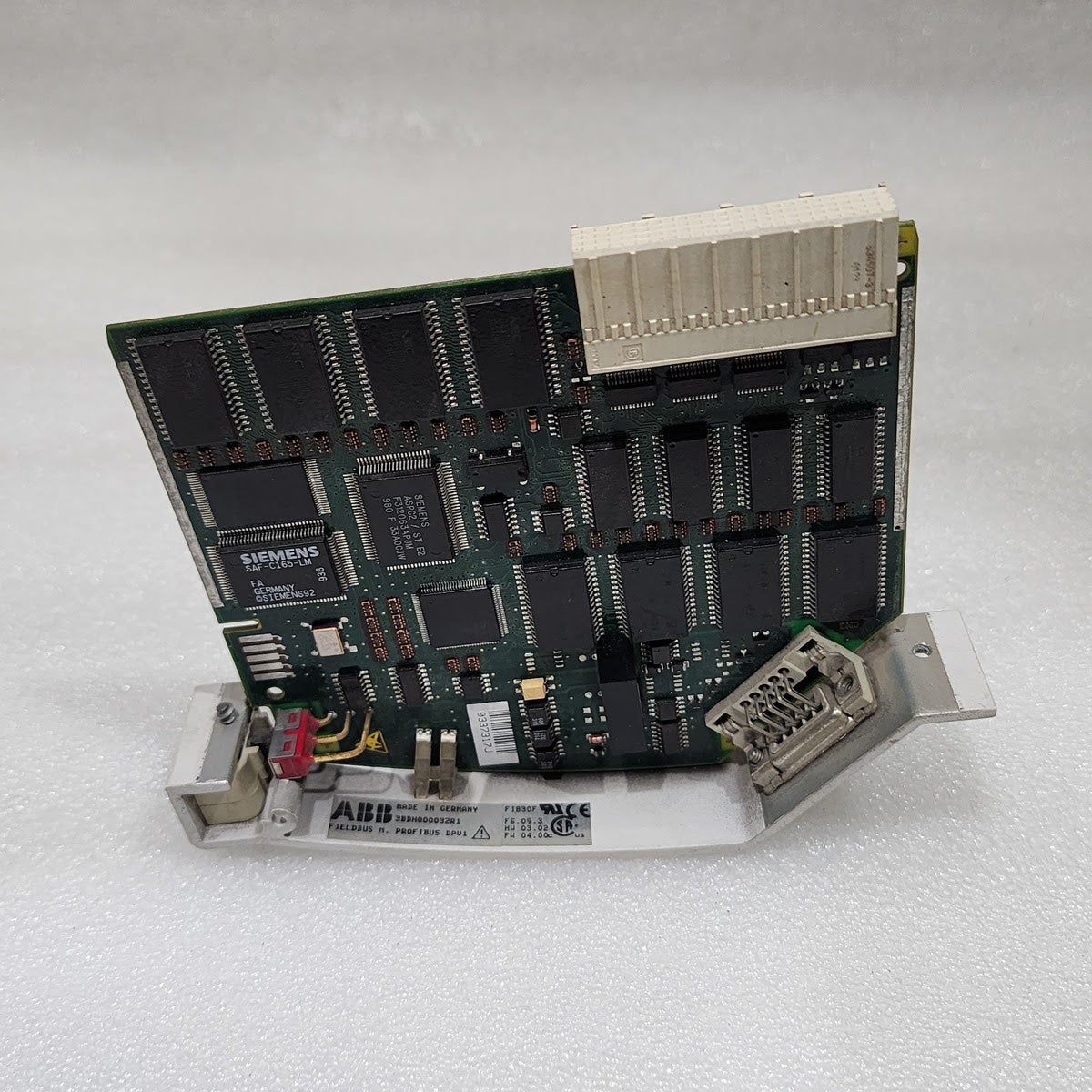 SR1 A201FU ZELIO LOGIC RELAY MODULE 100-240VAC