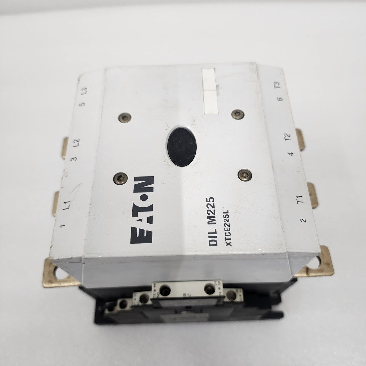 EATON DIL M225 CONTACTOR XTCE225L 230-250VAC