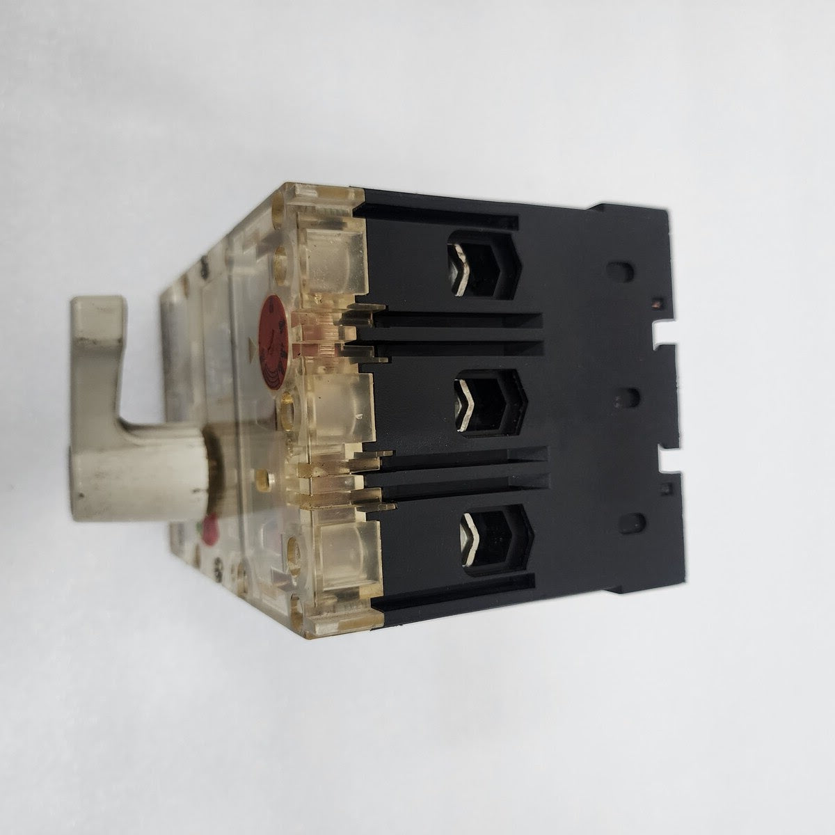 MOELLER NZMS4-40 3-POLE CIRCUIT BREAKER WITH THERMAL MAGNETIC TRIP MODULE 40A