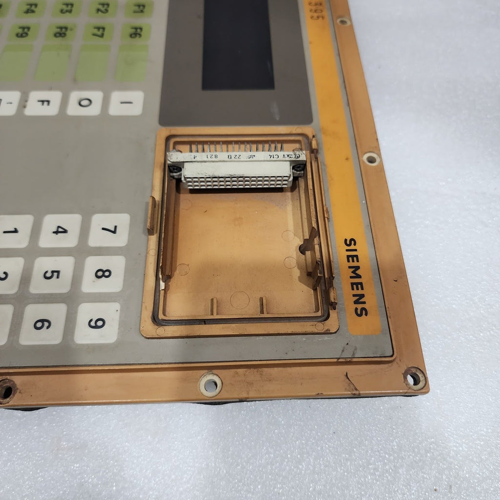 SIEMENS SIMATIC S5 395 OPERATOR PANEL 6ES5 395-0UA21 F-NO: X03-015
