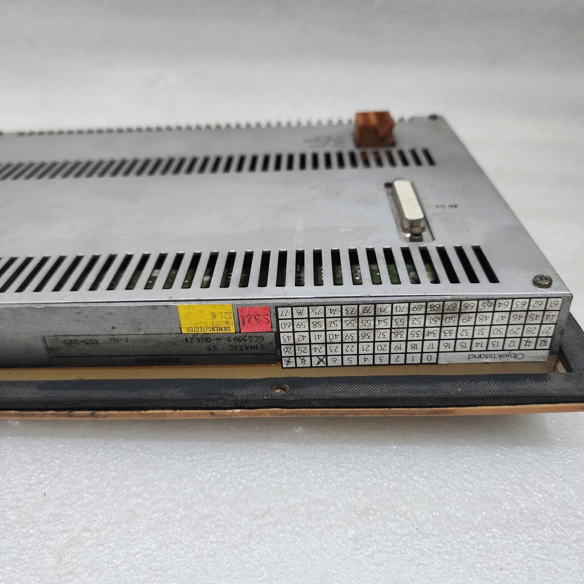 SIEMENS SIMATIC S5 395 OPERATOR PANEL 6ES5 395-0UA21 F-NO: X03-015
