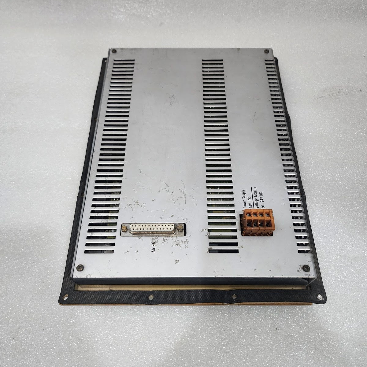 SIEMENS SIMATIC S5 395 OPERATOR PANEL 6ES5 395-0UA21 F-NO: X03-015