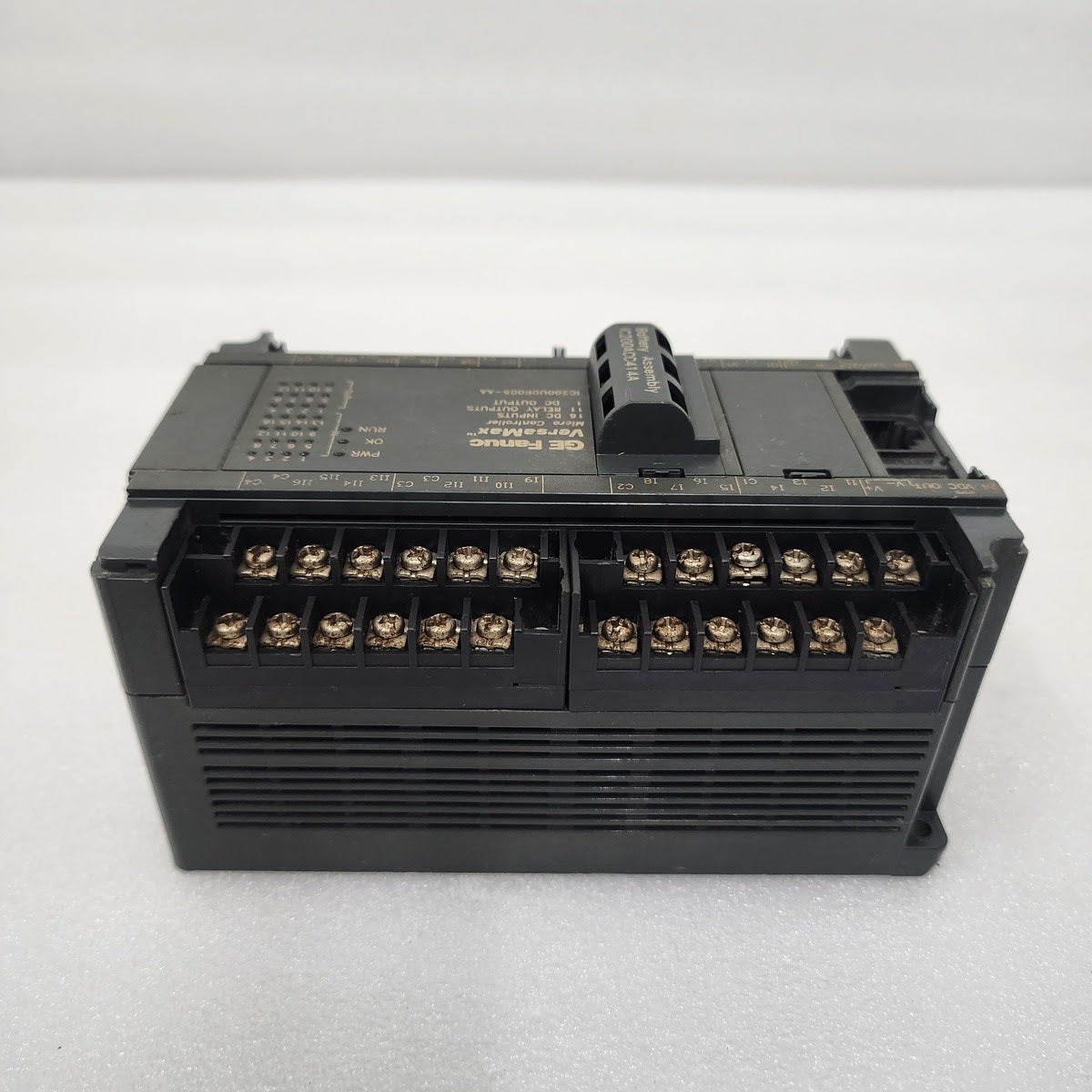GE FANUC IC200UDR005-AA VERSAMAX MICRO CONTROLLER I/O MODULE
