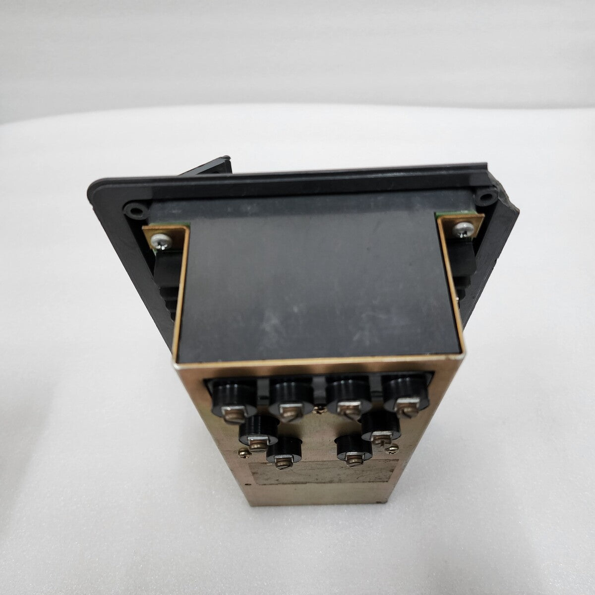 CUTLER HAMMER DIGITRIP 3000 PROTECTIVE RELAY DT3000