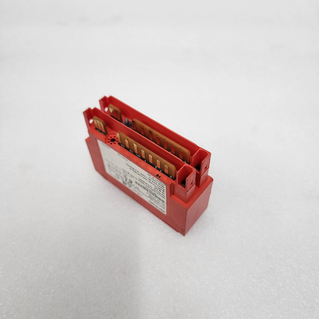 ALLEN BRADLEY CAT 1734-OB8S POINT I/O SAFETY MODULE 193343 SER B