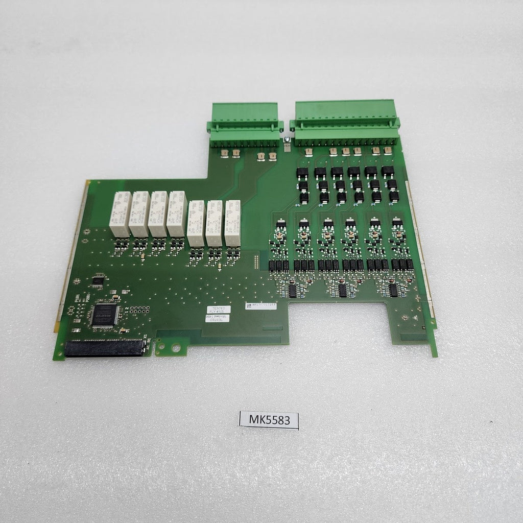 SIEMENS C53040-A52-C610-2 7SJ82 CARD C53207-A601-B610-1