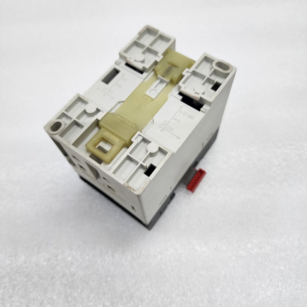ABB XC08L1-C04 DIGITAL I/O EXTENSION UNIT 1SBP260102R1001