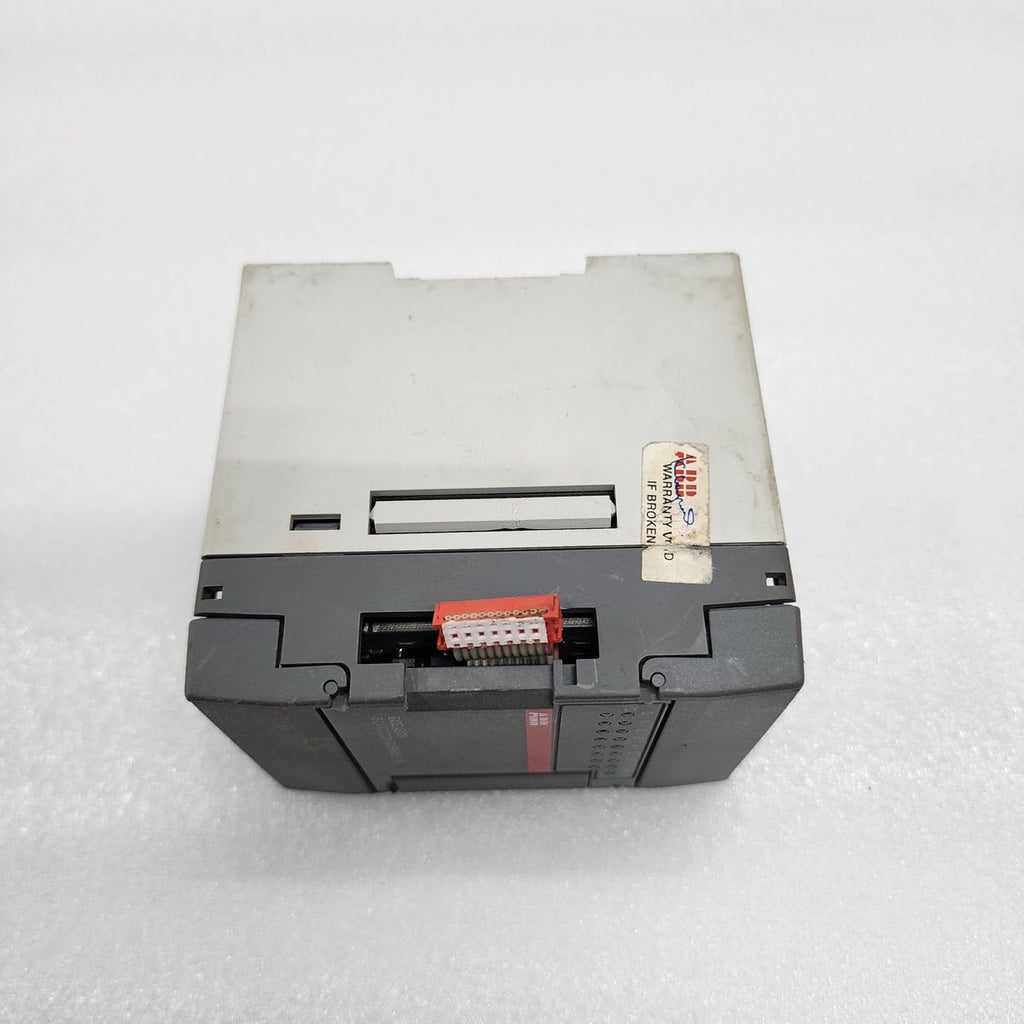ABB XC08L1-D4.0 DIGITAL I/O EXTENSION UNIT 1SBP260102R1001