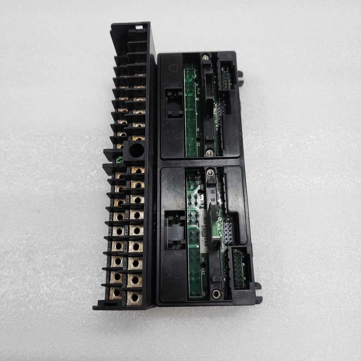 GE FANUC IC670CHS101ACA1 I/O BASE BARRIER STYLE TERMINAL