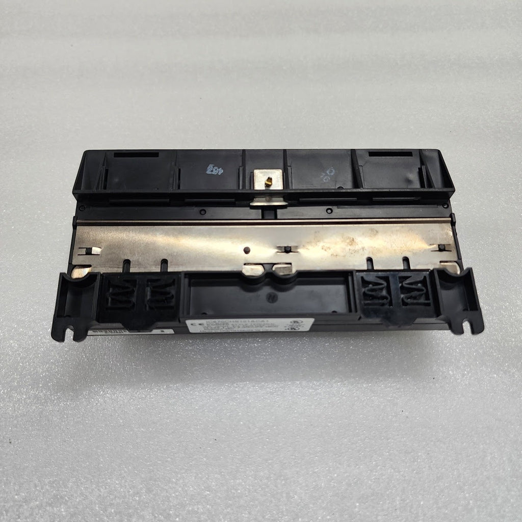 GE FANUC IC670CHS101ACA1 I/O BASE BARRIER STYLE TERMINAL