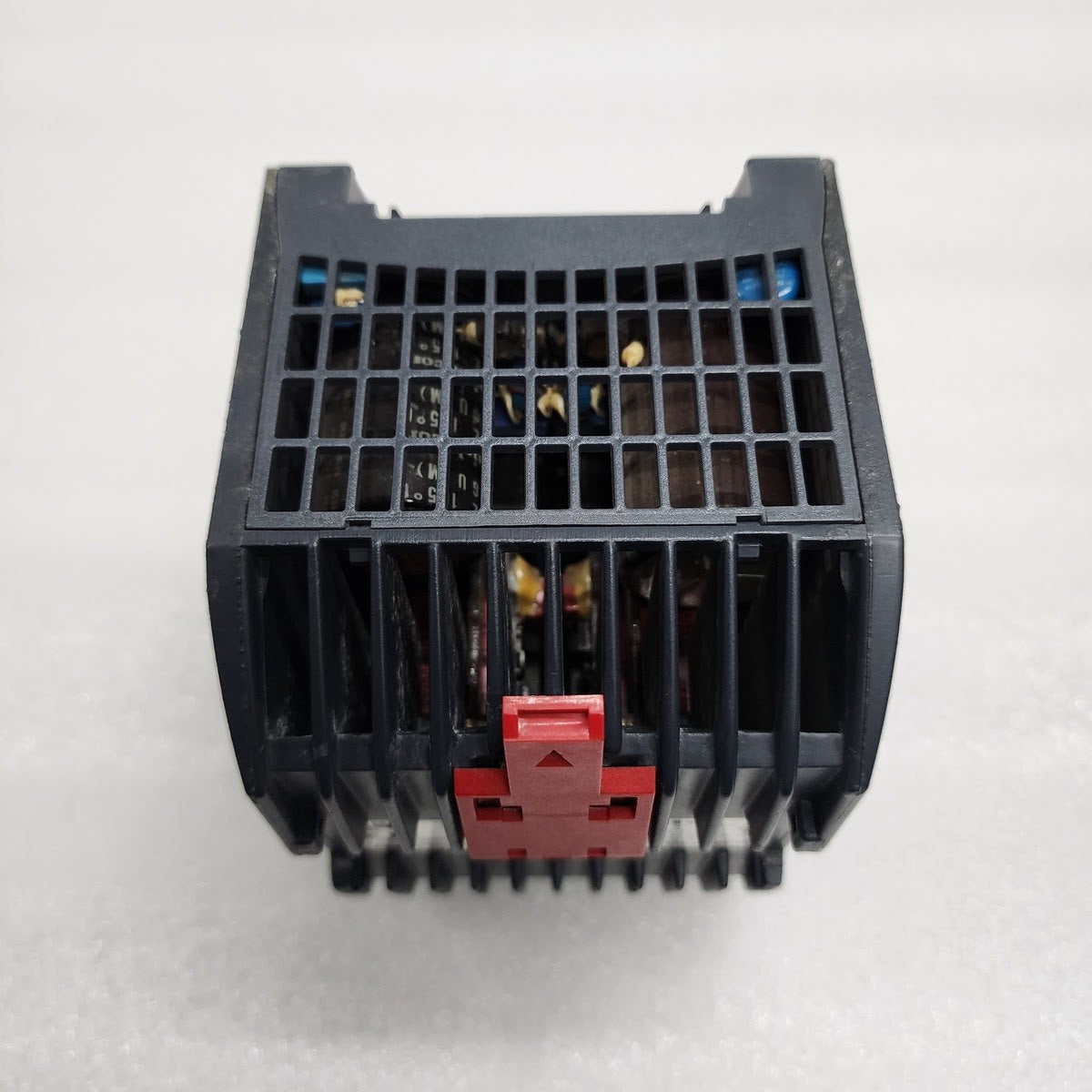 MTL INSTRUMENT 8000 SYSTEM AND FIELD POWER SUPPLY 8913-PS-AC WITHOUT CONNECTOR