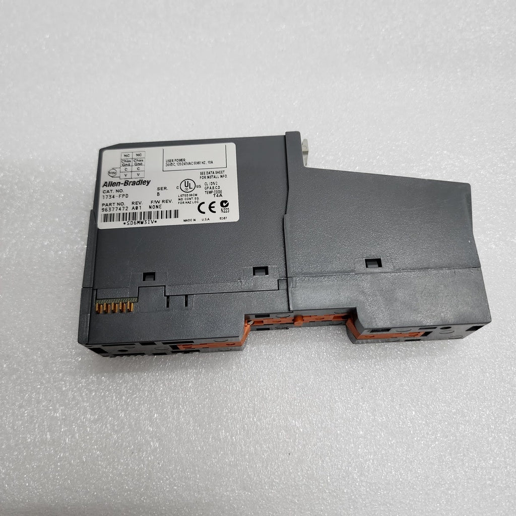 ALLEN BRADLEY CAT 1734-FPD FIELD SIDE VOLTAGE DISTRIBUTOR SER: B 96377472