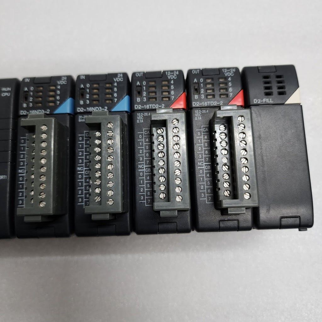 DIRECT LOGIC 205 KOYO PLC DL230 CPU D2-16ND3-2 IN D2-16TD2-2 OUT D2-06BDC1-1