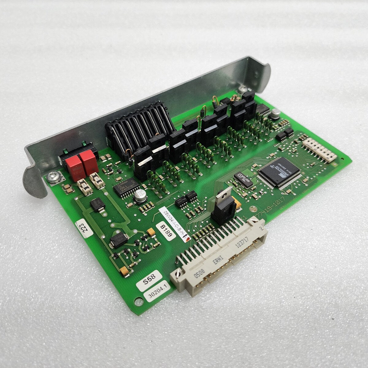 BOSCH A 24V-/2A OUTPUT MODULE 1070077418-106