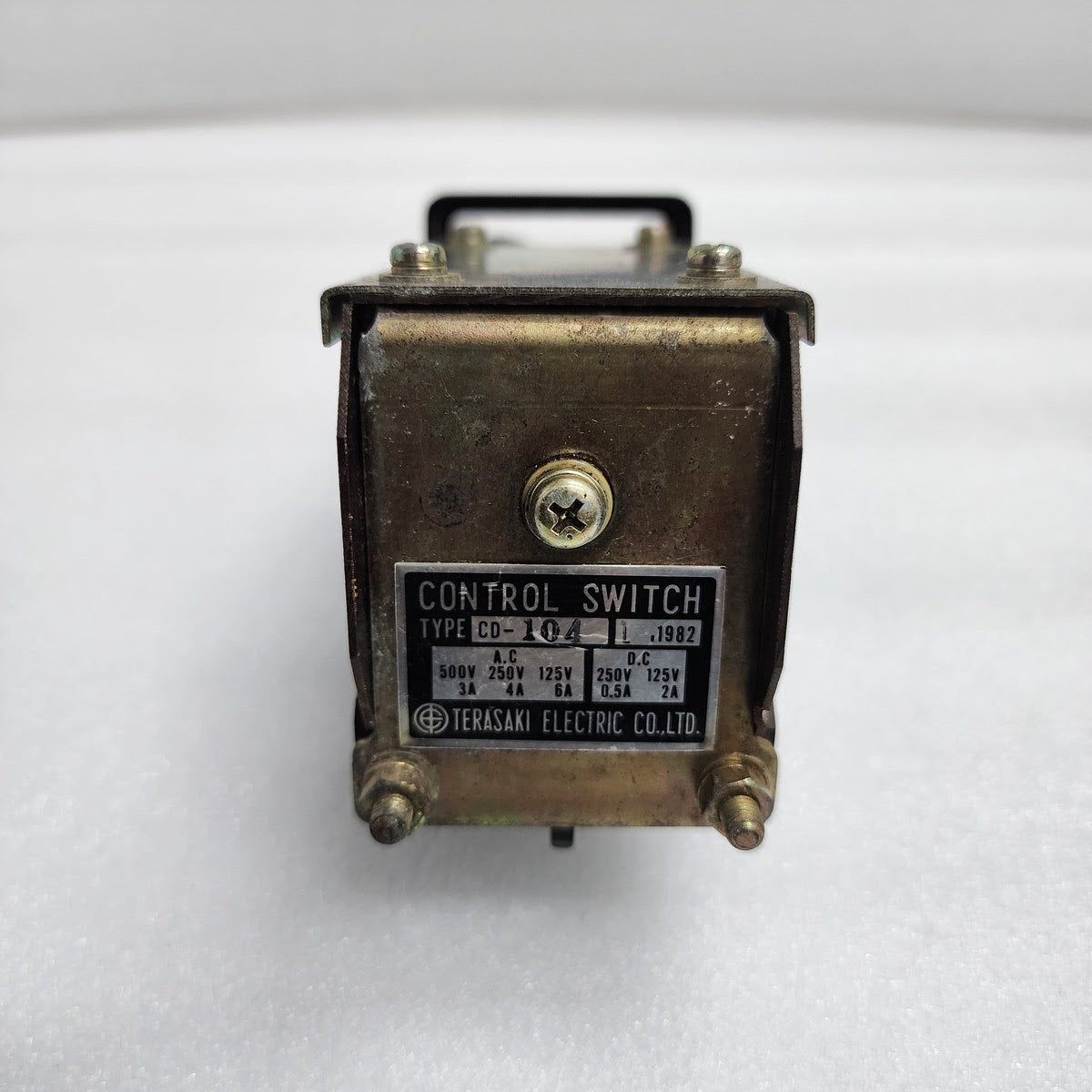TERASAKI CD-104 CONTROL SWITCH 125-500VAC / 125-250VDC