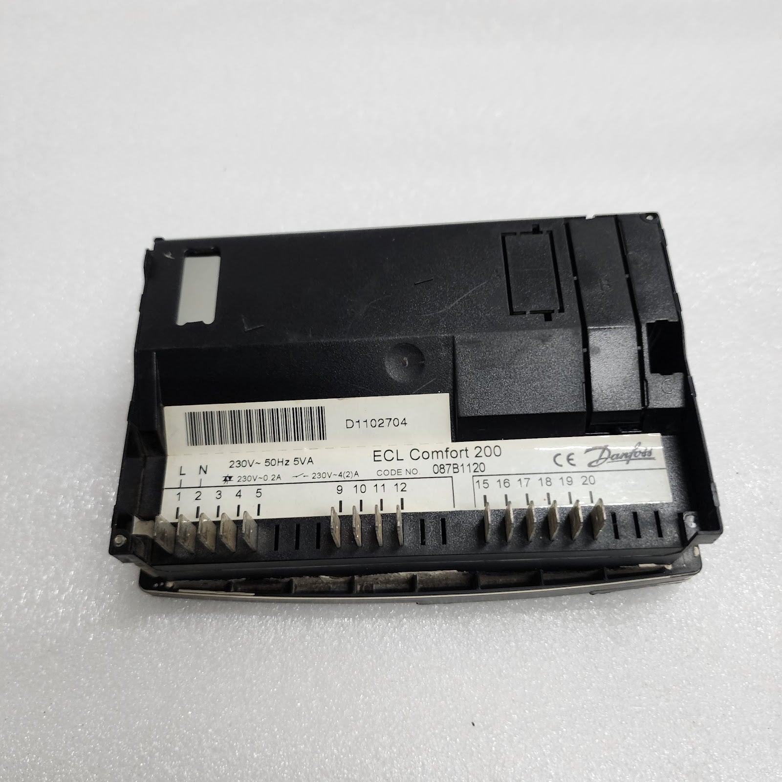 DANFOSS ECL COMFORT 200 ELECTRONIC CONTROLLER HOT WATER SYSTEM 087B1120 230V