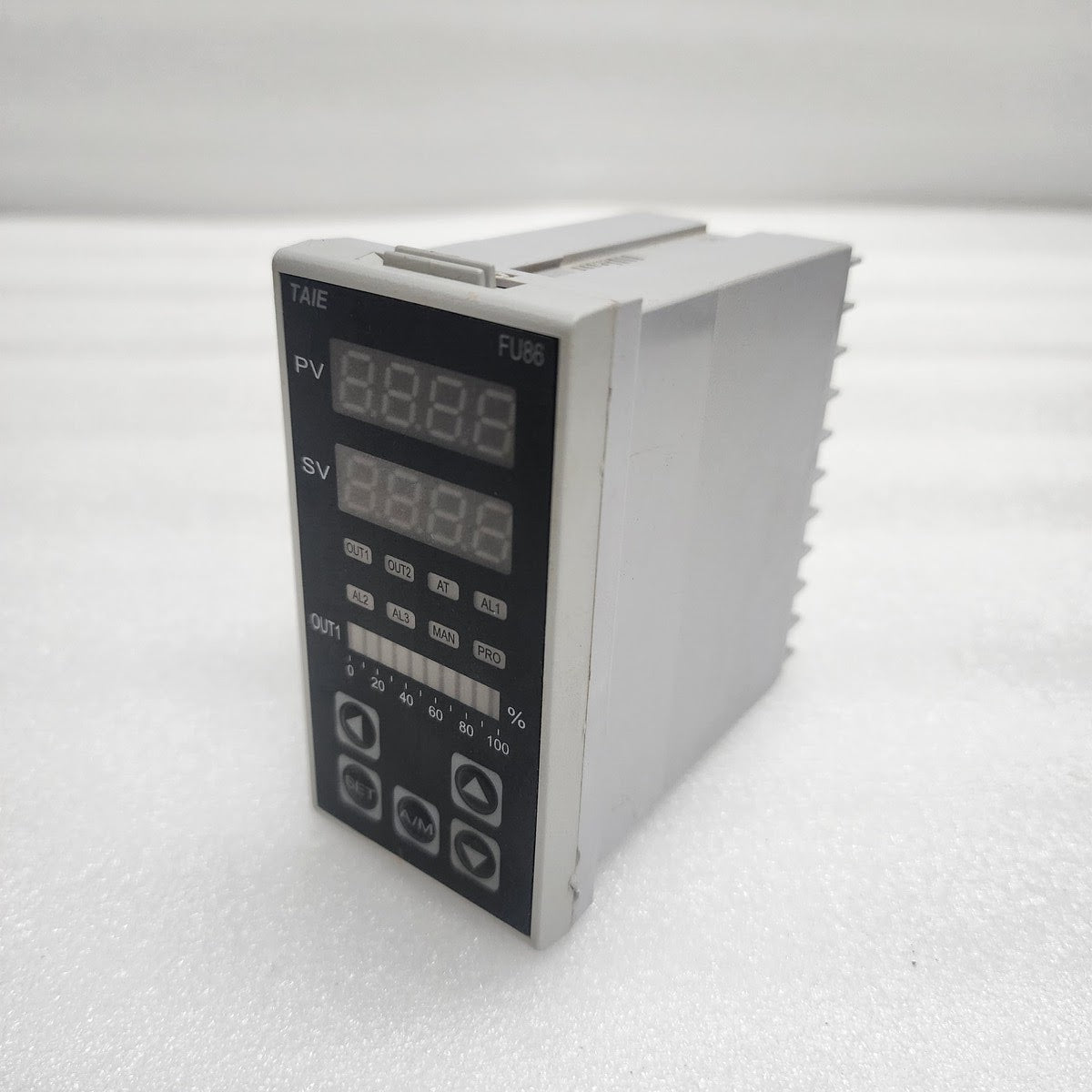 TAIE FU86 TEMPERATURE CONTROLLER FU86-30100B