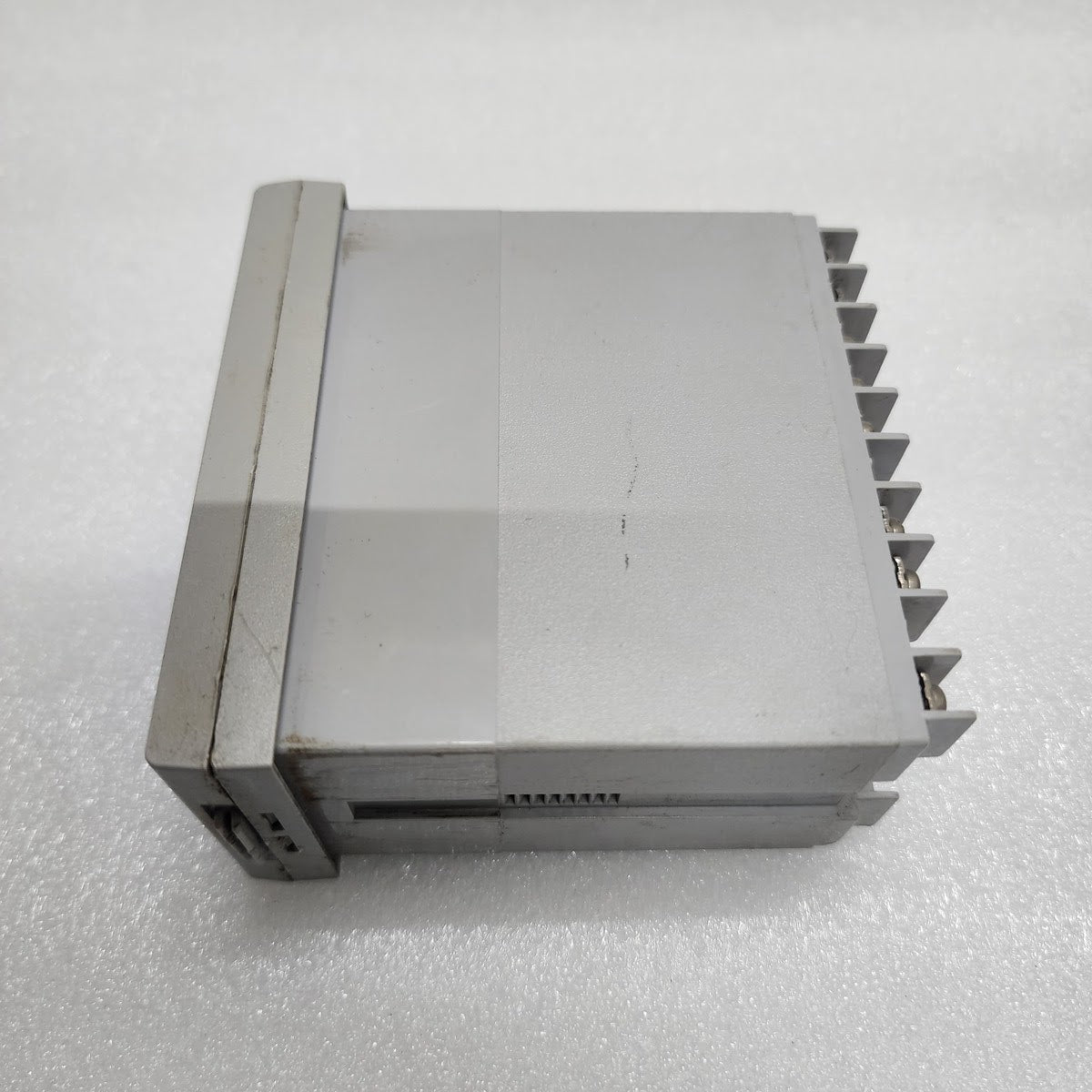 TAIE FU86 TEMPERATURE CONTROLLER FU86-701000 85-265V PID