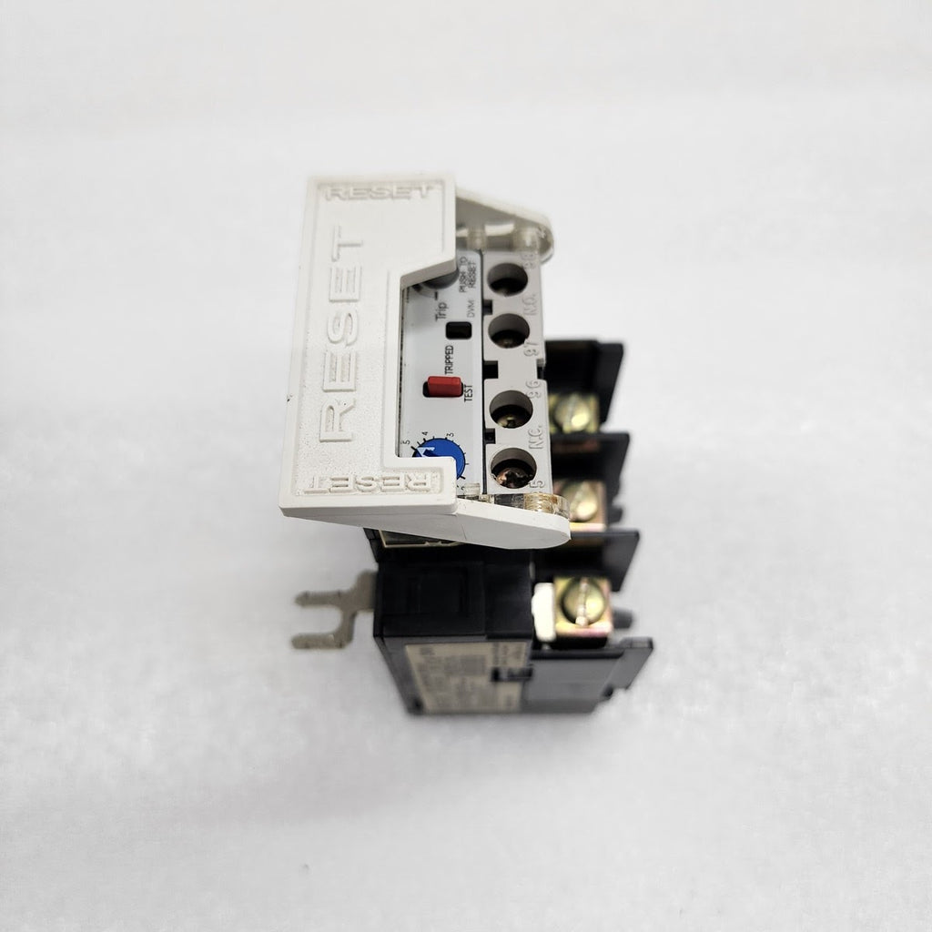 ALLEN BRADLEY CAT 592-A2EA SER A OVERLOAD RELAY 1.6-5.0 A
