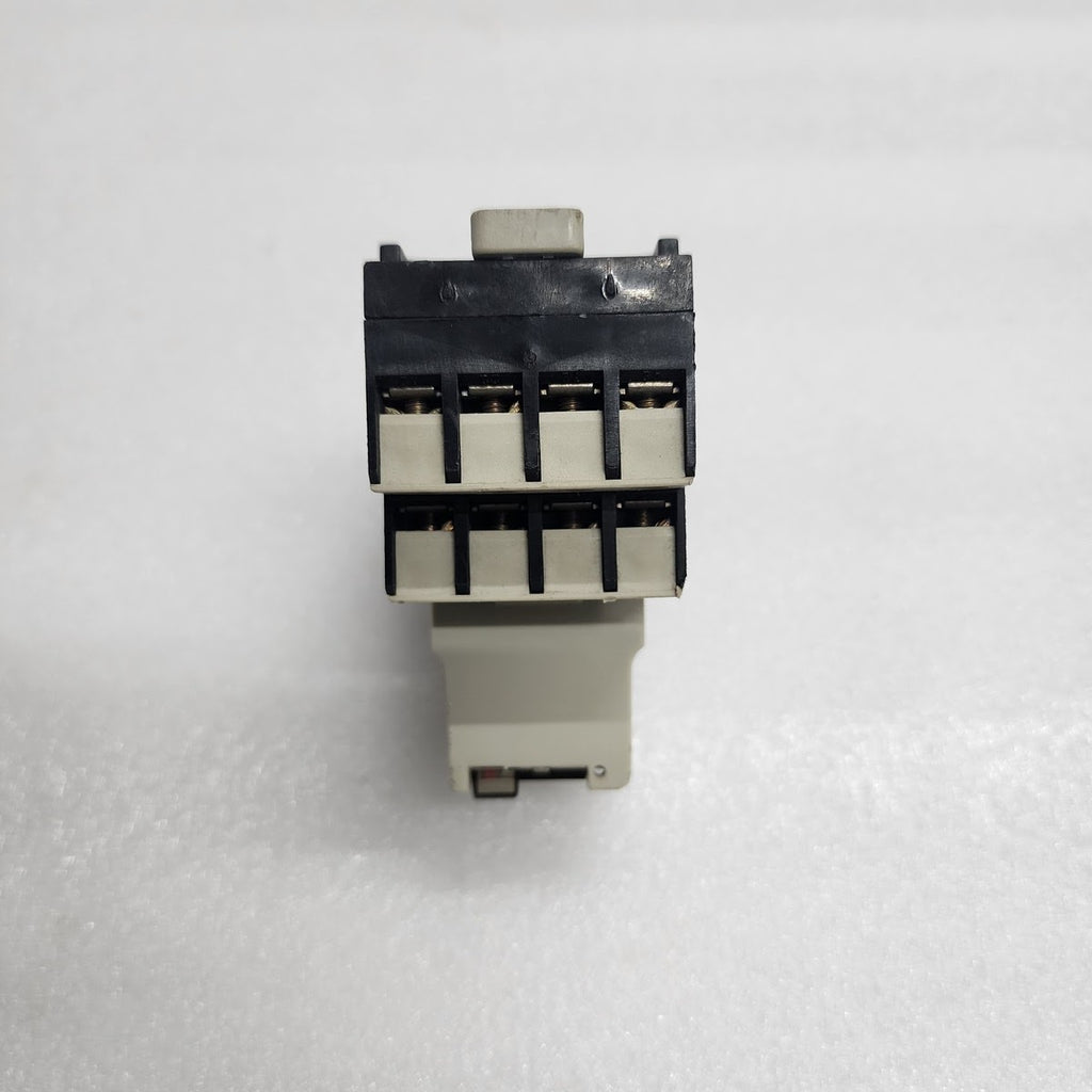 TELEMECANIQUE RHN 416GP CONTROL RELAY 220 VAC COIL 4PDT 5A PLUG-IN INDUSTRIAL RE