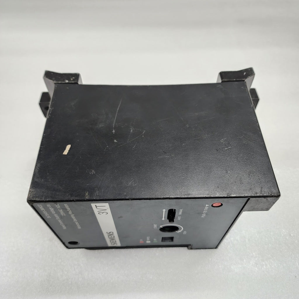 SIEMENS 3VT9400-3MN22 VT400 MOTORIZED OPERATING MECHANISM 220VAC/VDC