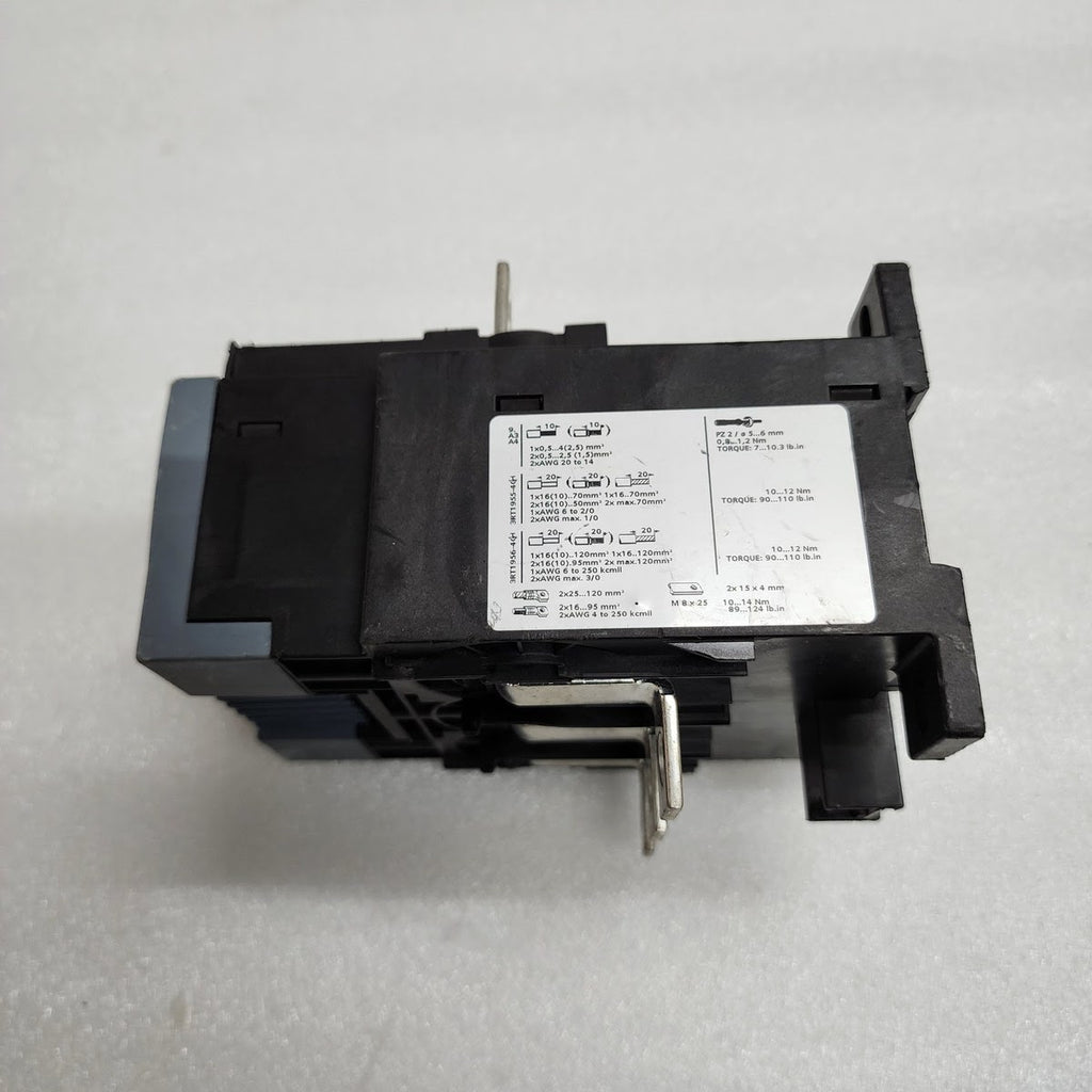 SIEMENS 3RB2056-1FC2 OVERLOAD RELAY 50-200A BODY DAMAGED