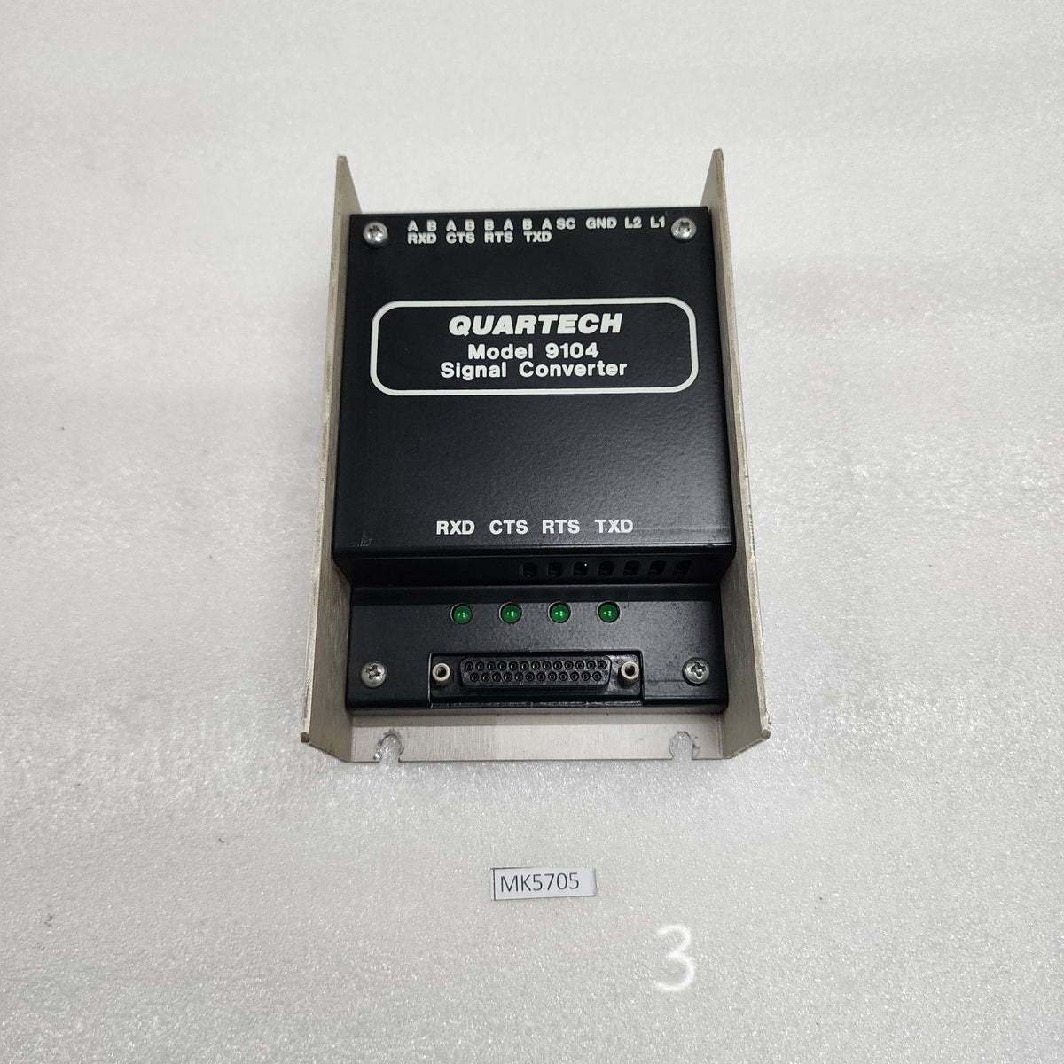 QUARTECH 9104 SIGNAL CONVERTER