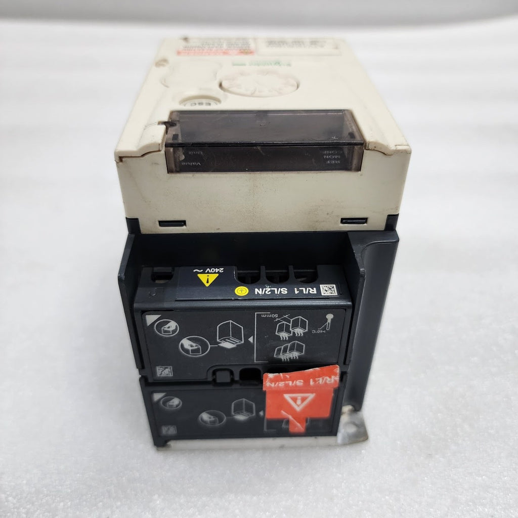 SCHNEIDER ELECTRIC ATV 12H018M2 VFD FREQUENCY DRIVE 0.18 kW 0.25 HP 200-240V