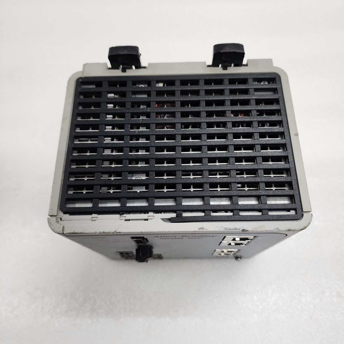 ALLEN BRADLEY CAT 1783-MS06T ETHERNET SWITCH  STRATIX 8000