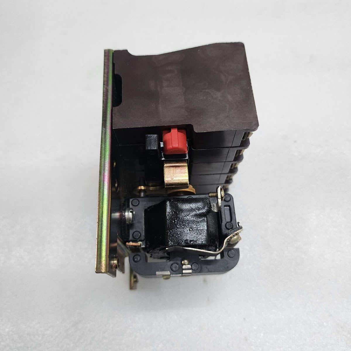 CLARK CONTROL DIVISION 5UF12-2-76 PMF A.C. RELAY BULLETIN 7305 10A 110-120V