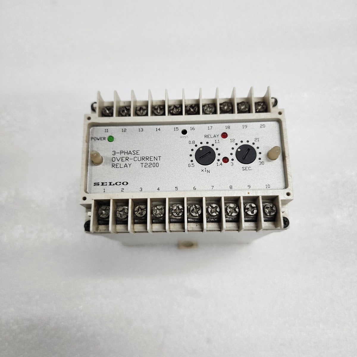 SELCO T2200-02 3-PHASE OVERCURRENT RELAY | 5A | 380 / 440V AC