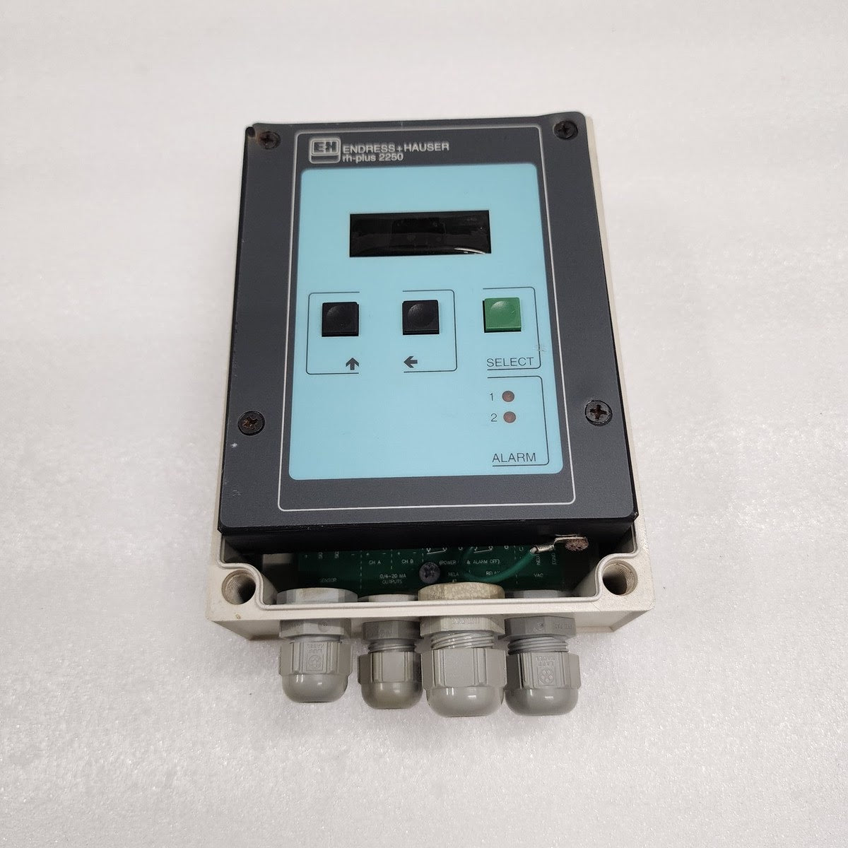 ENDRESS + HAUSER RH-PLUS 2250 RELATIVE HUMIDITY ANALYZER MR2250-R5D6S1 187-276V