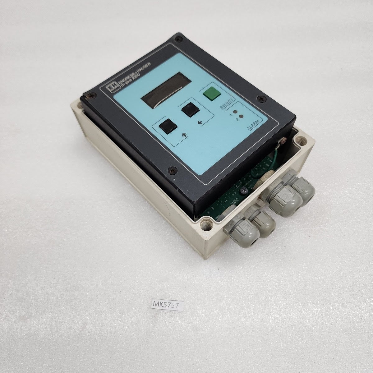 ENDRESS + HAUSER RH-PLUS 2250 RELATIVE HUMIDITY ANALYZER MR2250-R5D6S1 187-276V