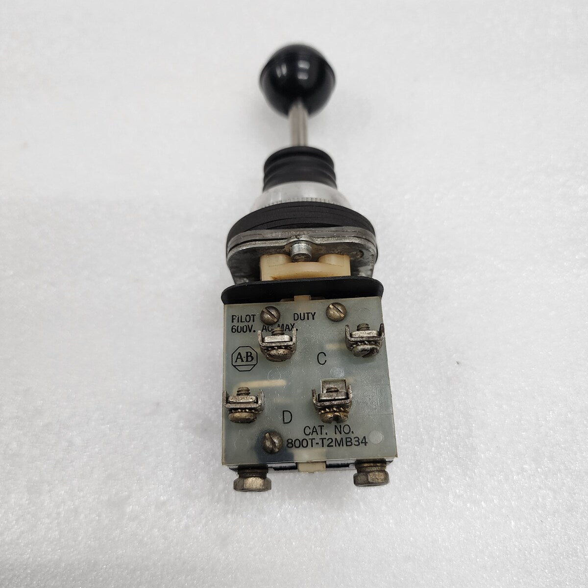 ALLEN BRADLEY CAT 800T-T2MB34 2-WAY SWITCH