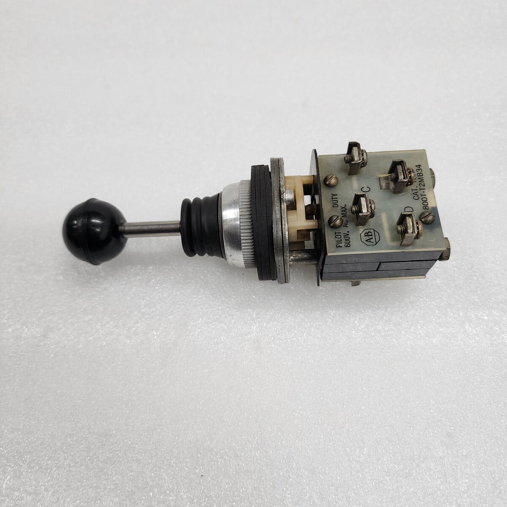 ALLEN BRADLEY CAT 800T-T2MB34 2-WAY SWITCH