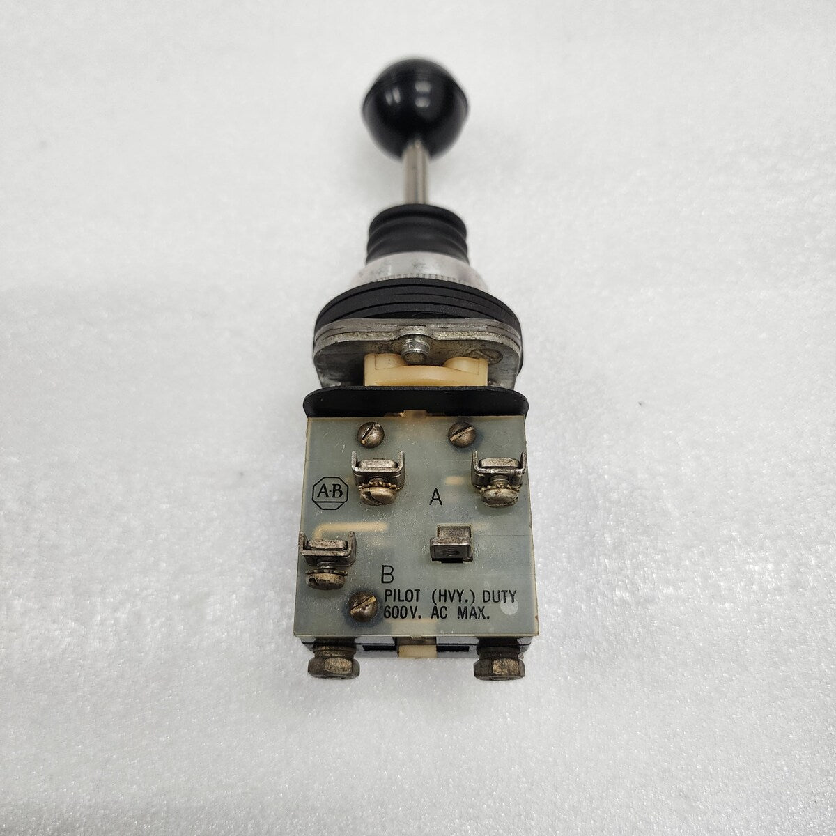 ALLEN BRADLEY CAT 800T-T2MB34 2-WAY SWITCH