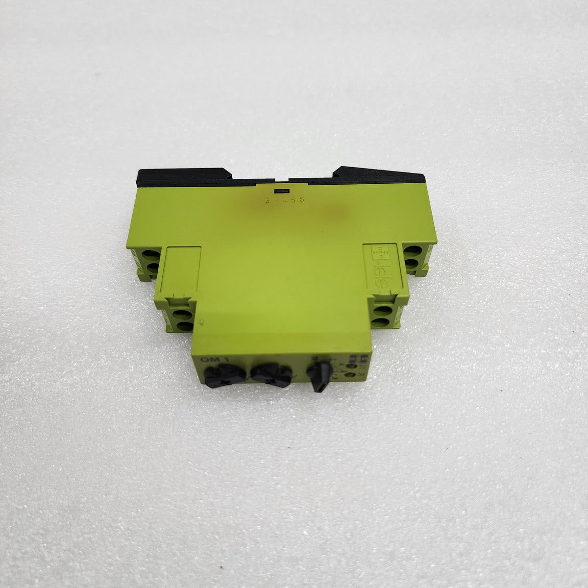 TELE OM1 MULTIFUNCTION TIMER RELAY 12-240V AC/DC