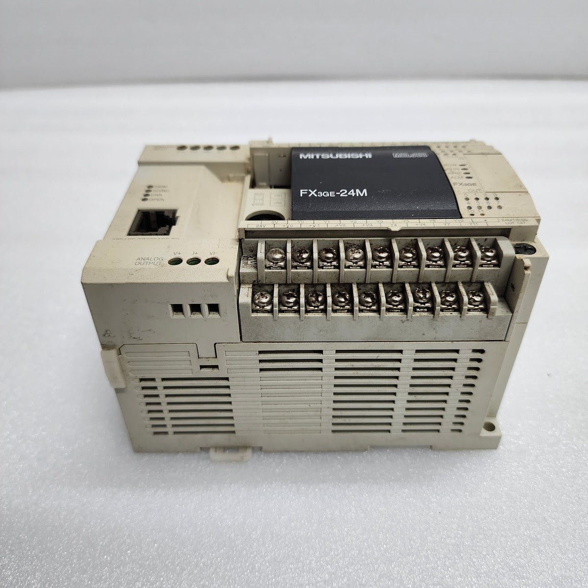 MITSUBISHI FX3GE-24MT/ESS PLC PROGRAMMABLE CONTROLLER 100-240V