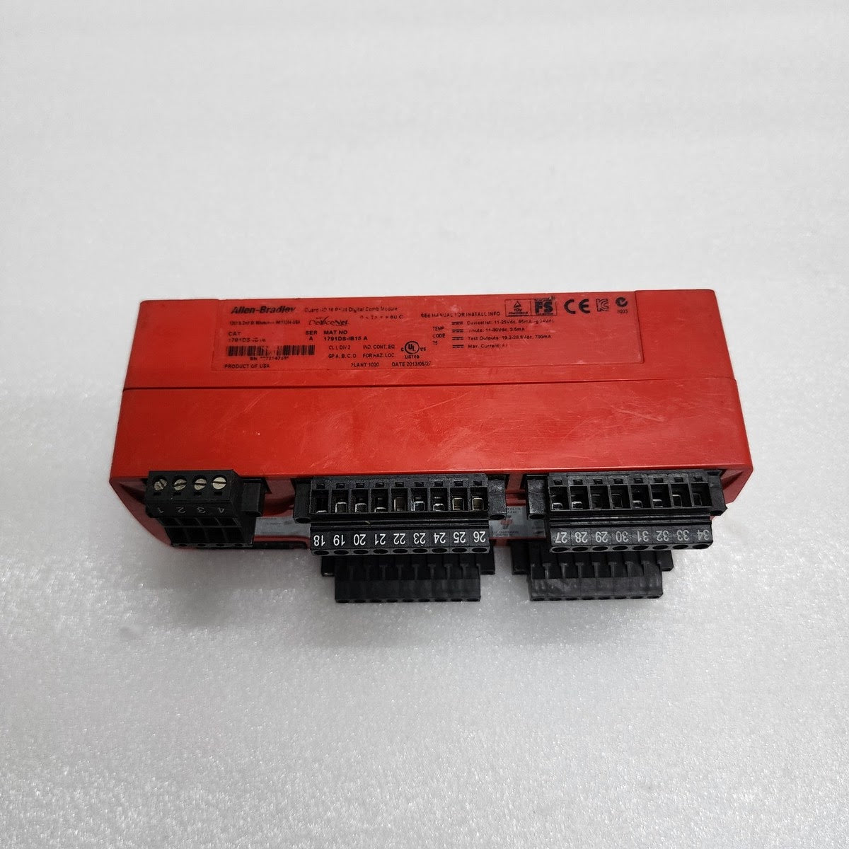 ALLEN BRADLEY CAT 1791DS-IB16 SER A GUARD I/O 16-POINT DIGITAL COMB MODULE