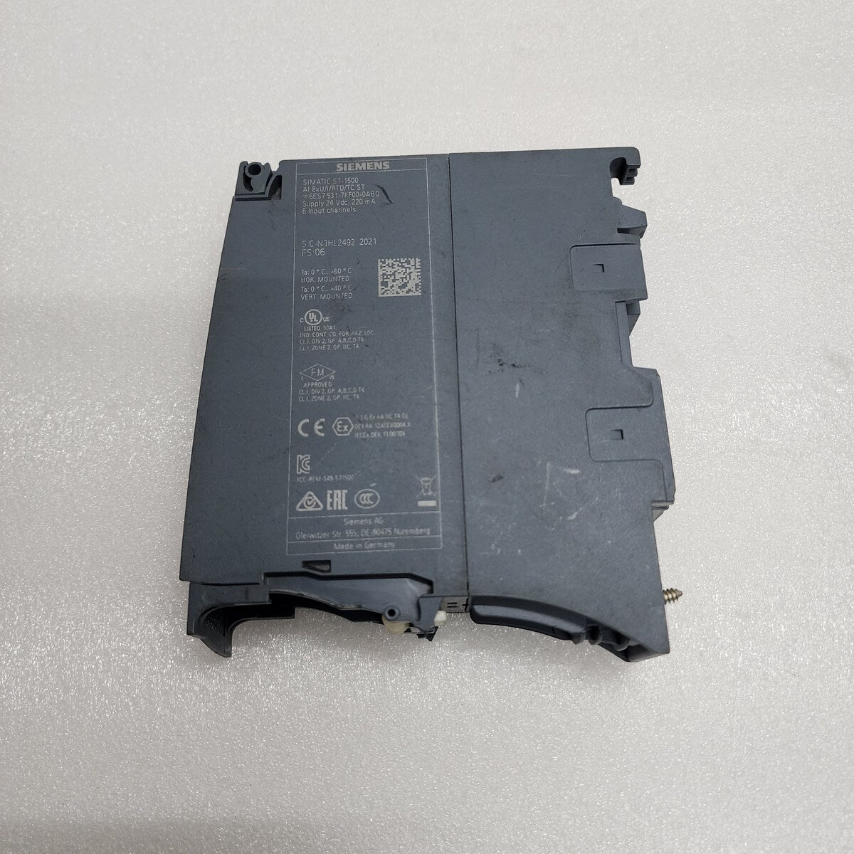 SIEMENS SIMATIC S7-1500 6ES7 531-7KF00-0AB0 8CH ANALOG INPUT  U/I/RTD/TC ST 24VD