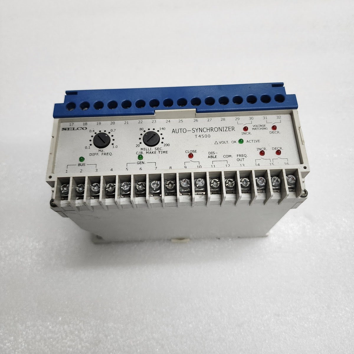 SELCO T4500-13  AUTO SYNCHRONIZER 100-110V
